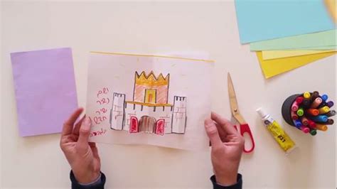 החג חל יום לאחר סיום ספירת העומר בת שבעת השבועות, ובלוח העברי הקבוע חל תמיד בו' בסיוון. בית המקדש בקלות