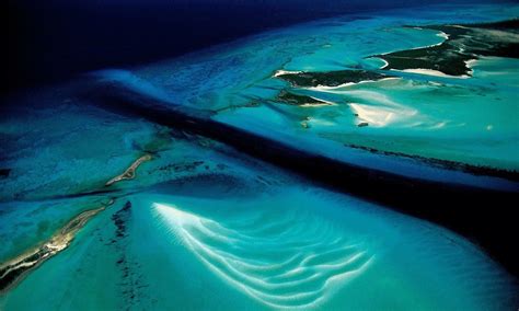 Ya, foto jadul bertrand memperlihatkan foto pada tahun 2000 yang dibandingkan dengan fotonya pada 2020. Yann Arthus Bertrand | Reporter et écologiste
