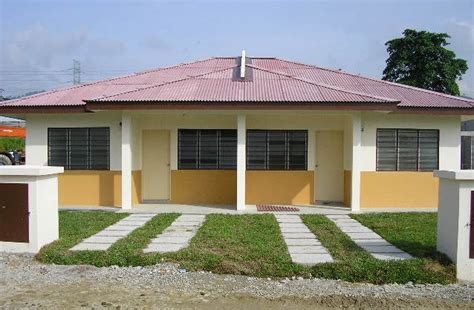 Rumah berkembar setingkat ini ada tanah yang luas. HC Precast System :: Completed Projects