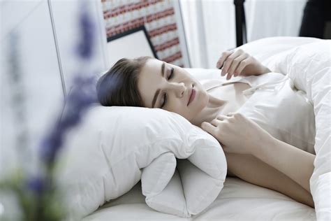 According to sleep.org, side sleepers need fluffier pillows to fill the gap left between where your shoulders sink into the mattress and your head aligns with your spine; When To Start Using Pregnancy Pillow - Benefits, Brands, and How to