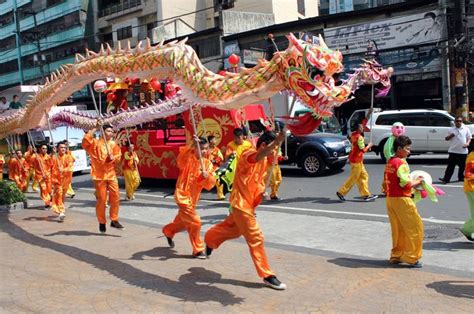 (a chinese new year's sermon). Naga Tiruan Tahun Baru Cina Disebut - Coba Sebutkan