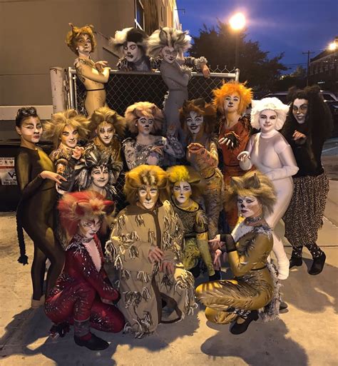 Opening in new york in 1982, cats proved a hugely influential title, helping to revitalize a flagging broadway and becoming one of musical theater's first global brand names. Cats Broadway Cast 2016 - A cast recording by the original ...