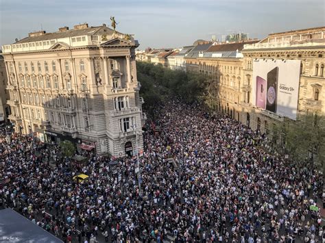 See more of tüntetés on facebook. Index - Belföld - Több újdonságot is hozott a ...