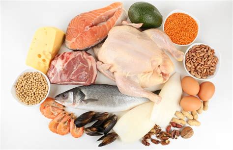 Le proteine servono a far crescere i muscoli mentre i carboidrati forniscono energia al corpo. Alimentazione per aumentare la massa muscolare