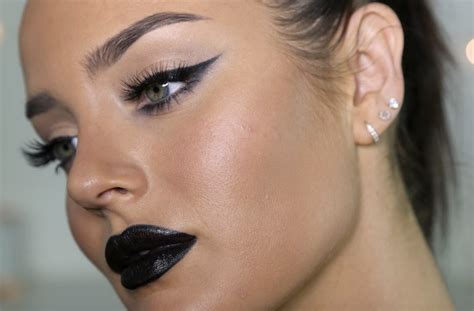 The Seductive and Mysterious Appeal of Dark Makeup