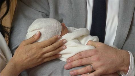 In their interview with oprah winfrey, meghan markle and prince harry reveal their second child will be a girl. Prince Harry and Meghan debut newborn son, Archie Harrison ...