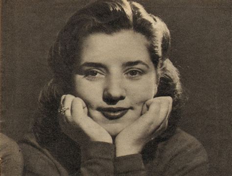 She is an actress, known for biblioteca di studio uno (1964), amigos del martes (1961). Wilma De Angelis: età, altezza, peso, marito e figli | Caffeina Magazine