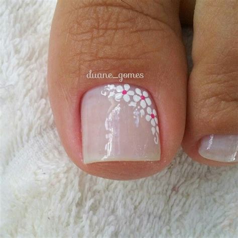 Uñas decoradas de los pies 2020 fáciles. Uña clasica | Uñad en 2019 | Uñas de los pies bonitas ...