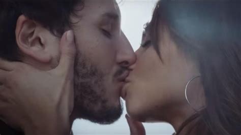 We lived beautiful moments but sometimes things don't go as. Tini y Sebastián a los besos y muy apasionados ...