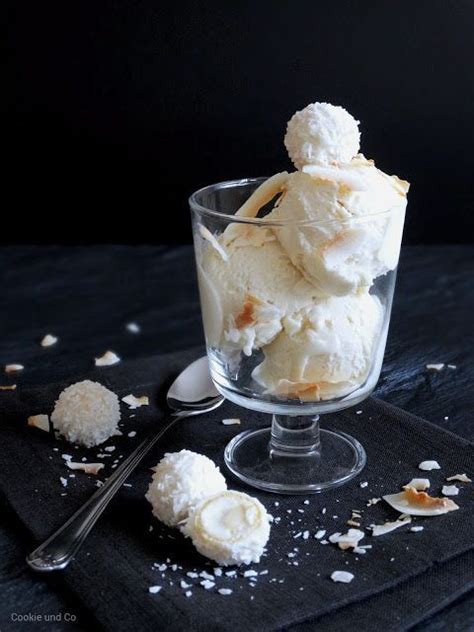 Die leckersten rezeptideen kommen von dr. Wei e Schokolade trifft Kokos: Wei es Schoko-Kokos Eis mit ...