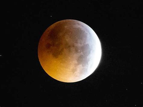 Today's lunar eclipse!4 pics 1 moon05/26/21#lunareclipse2021 pic.twitter.com/lku7ihylfr. Chandra Grahan 2020 Live: Lunar Eclipse to begin at 1:04 ...