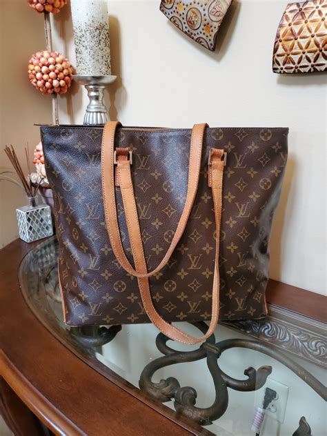 However, such as trunks or structured suitcases, typically include more than four digits. 100% Authentic Louis Vuitton Cabas Mezzo Date Code TH0062 ...