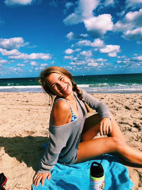 See more ideas about beach poses, beach, beach photoshoot. 𝙿𝚒𝚗𝚝𝚎𝚛𝚎𝚜𝚝: 𝙷𝚎𝚢𝚜𝚊𝚋𝚊𝚝𝚎 🦋 | Beach poses, Summer photography ...