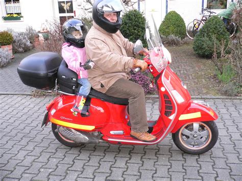 Maybe you would like to learn more about one of these? Vespa Menschen: Sozialisierung