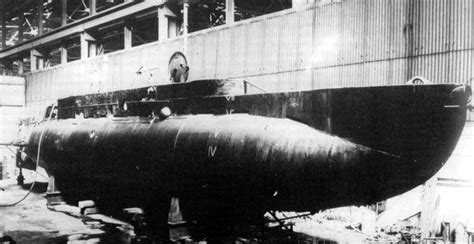 France also acquired a number of german midget submarines at the end of ww2. Sunday Warship.......midget submarines