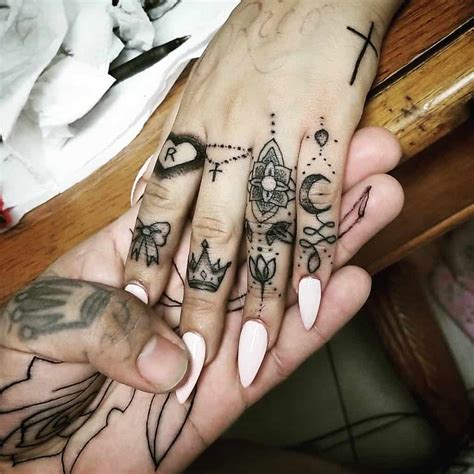 Lovely small heart tattoo design image make on women's finger. Top 77 Best Small Finger Tattoo Ideas - [2021 Inspiration ...