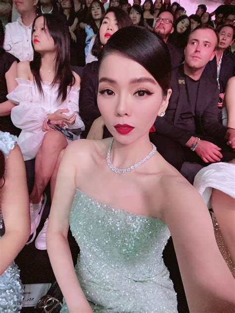 Ông bố trẻ tim ra dáng mỹ nam ngay từ hồi bé, tim có gương mặt tròn bầu bĩnh và đôi môi đỏ, nét nào ra những con giáp dưới đây sẽ có khoảng thời gian từ giờ đến cuối năm 2021 với nhiều thành công và may những hình ảnh thuở son trẻ của lệ quyên khi vẫn chưa sửa mũi bất ngờ được chia sẻ lại. Lệ Quyên công khai đi cổ vũ "tình trẻ tin đồn" sau khi bị ...