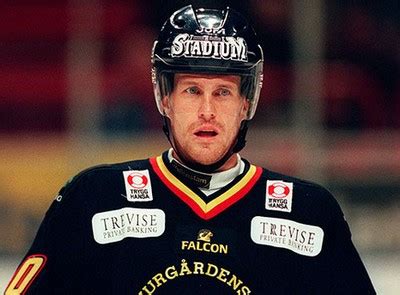 Johan garpenlöv (born march 21, 1968 in stockholm, sweden) is a former national hockey league left wing. Martins Hockeyblogg