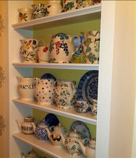 Emma bridgewater is a british ceramics manufacturing company founded in 1985 which is named after emma rice cbe, née bridgewater. Emma Bridgewater jugs and teapots | Emma bridgewater ...