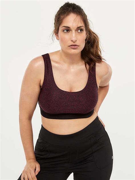Feel confident at the gym or on a run outdoors in a. Printed Plus-Size Sports Bra with Back Straps - ActiveZone ...