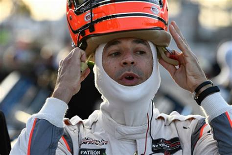 By 2009, nine indy 500s down, helio castroneves was on his way to indycar racing's. Papo com Helio Castroneves: 'Não vejo a hora de voltar ...