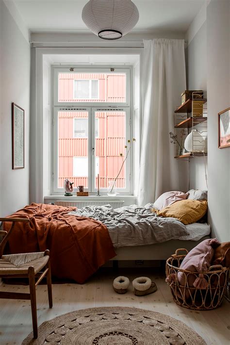 Was rund ums bett tabu sein sollte. Narrow bedroom #fallcolors | Schmales schlafzimmer, Wohnen ...