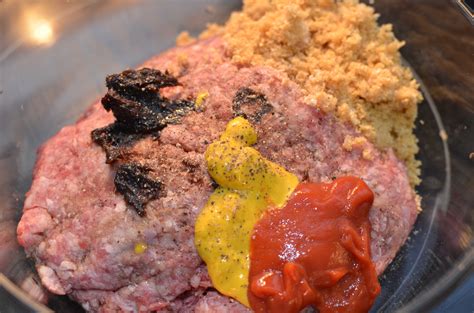 This method gives two ground venison which makes this an excellent option to extend a supply of meat. Keto Ground Venison : Juicy Keto Meatloaf Almond Flour ...