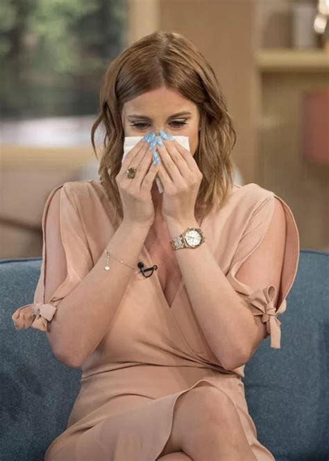 Ferne mccann was raised in brentwood, essex. Ferne McCann Breaks Down While Discussing Her Ex And Pregnancy