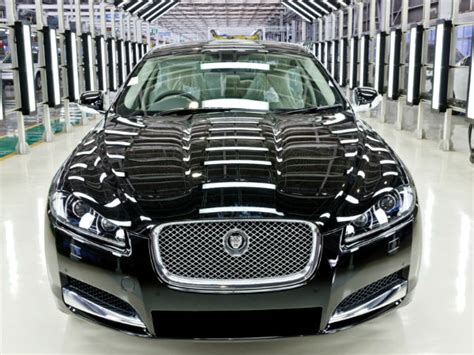 Jaguar sport car price dunia belajar. Jaguar XF | Jaguar XF Locally Built In India | Car Buzz ...