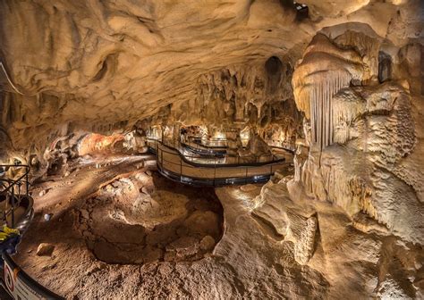 Timeline, statistics, photos & more. La grotte Chauvet : une réplique grandiose ! [Photos ...