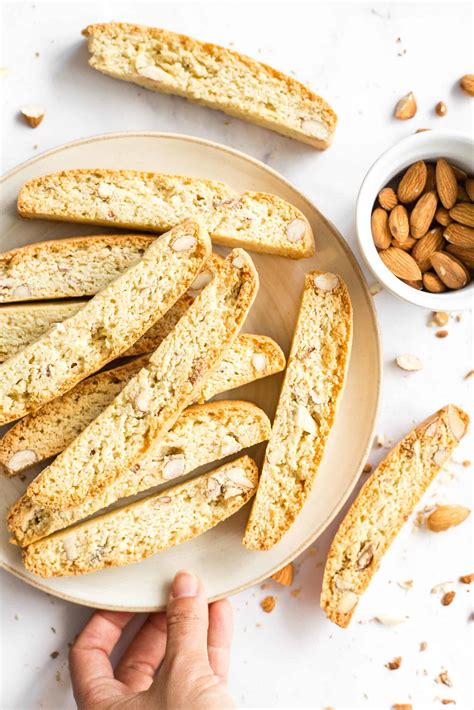 This basic biscotti recipe teaches you how to make biscotti cookies. Easy Gluten Free Almond Biscotti : Chocolate Almond Biscotti Cookies Low Carb And Gluten Free ...
