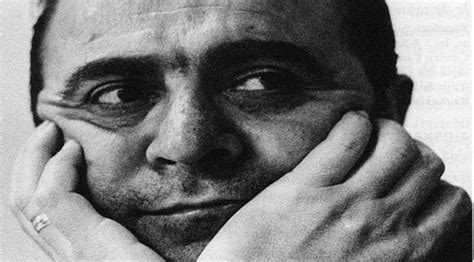 Ahmed arif sözleri, şiirleri, yaşama bakışını ve fikirlerini paylaşıyoruz. Ahmet Arif'ten, başkasının "dava"sına mektuplar ...