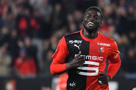 Niang haberleri ve son gelişmeleri anbean bu sayfa üzerinden takip edebilirsiniz. Foot - Stade Rennais: Retour de Mbaye Niang dans le groupe ...