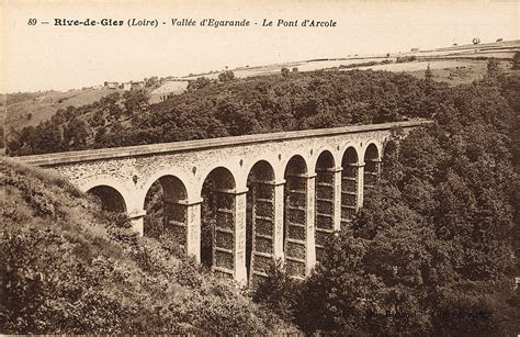 Ses habitants sont appelés les ripagériens. Photographes en Rhône-Alpes::Rive-de-Gier (Loire) : Vallée ...