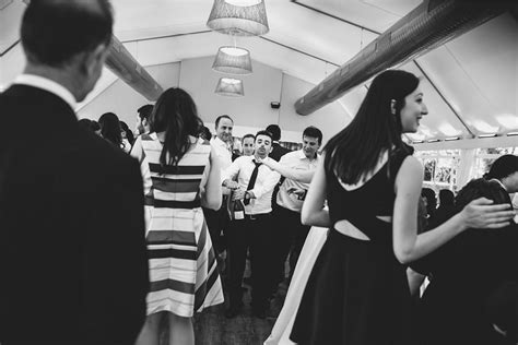 Sep 12, 2021 · en el caso de una boda civil, es fundamental elegir el espacio en el que se va a celebrar. La boda de Sara y Gentian | fotografos boda zaragoza ...