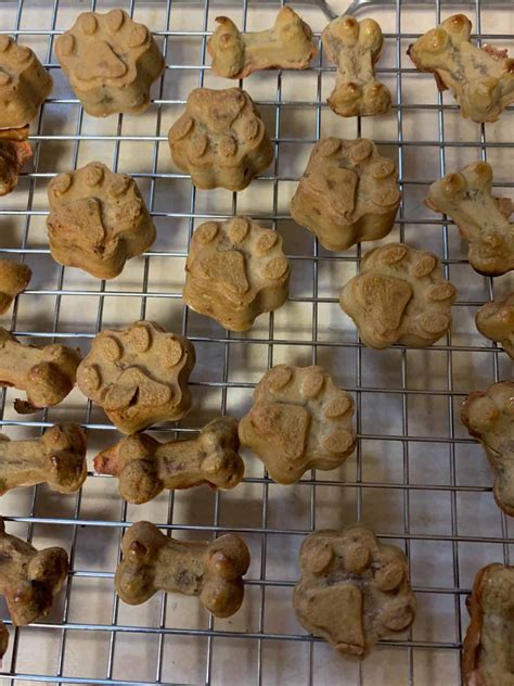 Why on earth would anyone want a liver cake recipe? Best ever liver cake treats - wheat free : Homemade Dog Treats