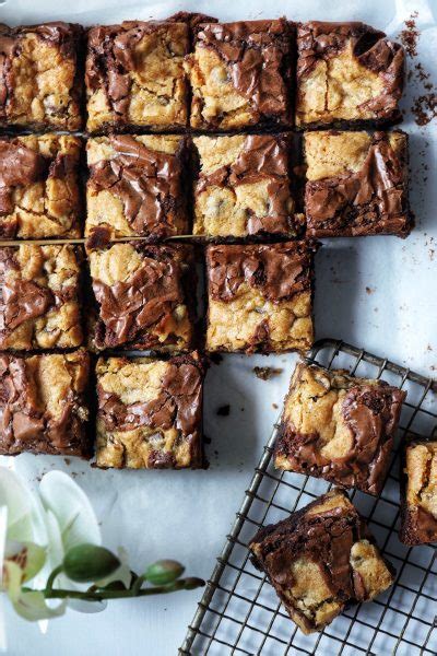 Let cool for several minutes on the baking sheets before transferring to a wire rack. KETO BROOKIES - Recipes