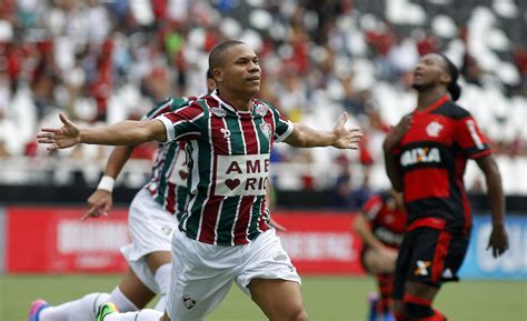 Assim, o tricolor das laranjeiras ocupa a. Jornalheiros: Wellington Silva completa hoje 50 jogos pelo ...