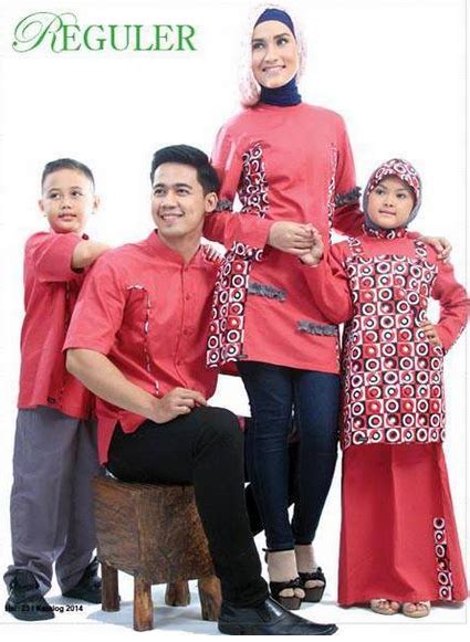 Sebagaimana bagian luar baju lebih bagus dari pada bagian dalamnya. 40+ Model Busana Muslim Couple Untuk Keluarga Trend ...