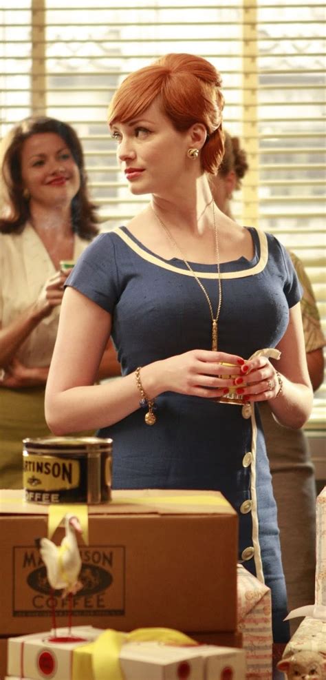 Christina hendricks has reflected on all the attention which was placed on her figure during her time in mad men. Christina Hendricks - Mad Men - Vrouw, De jurk en Vrouwelijk