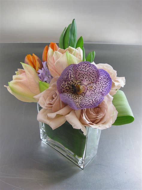 Don't miss these flower arrangements with peonies, sunflowers, and garden roses. Floral Arrangements, Designs & Flower Delivery in NH ...