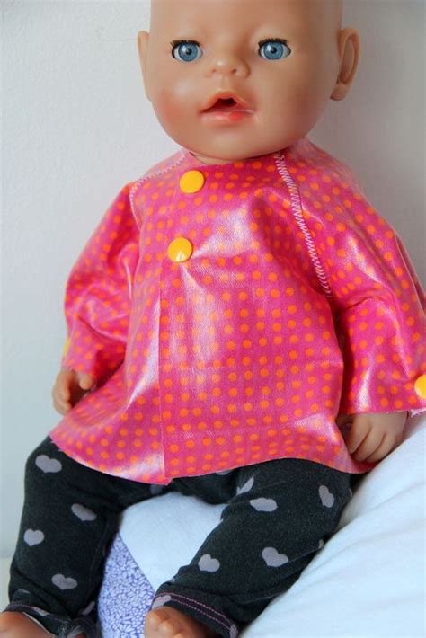 Seit der markteinführung 1991 wurden weltweit mehr als 24 millionen baby born puppen verkauft. Regenmantel für die Puppe ♥ raincoat for dolls {DIY ...