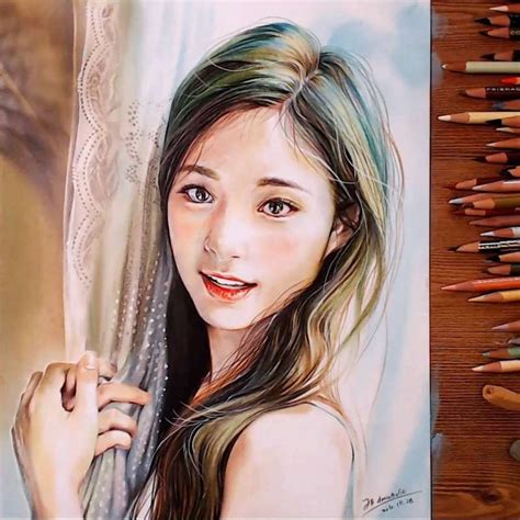 The illustrations 周子瑜的素描 tzuyu 쯔위 is tagged 似顏繪 and 周子瑜. 史上最強的明星插畫啊! 周子瑜、孔劉、李棟旭看到都會讚嘆吧 - boMb01