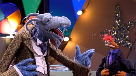Directed by murphy's dolemite is my name collaborator craig brewer, coming 2 america picks up as akeem prepares to become king, only to learn that he long ago fathered a son (jermaine fowler) with a woman from. Watch the New Trailer For 'Muppets Now' Coming to Disney+ ...