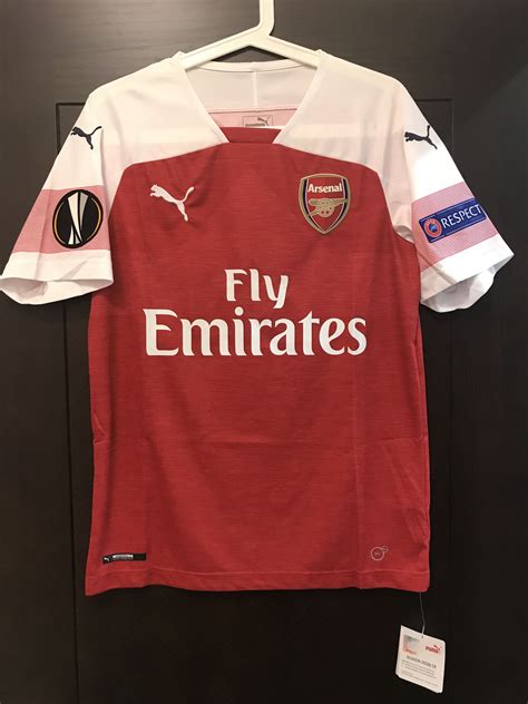 Manage your video collection and share your thoughts. 2018/19賽季 阿仙奴 ARSENAL 主場球衣 S 碼 連#10 Ozil 球會印字 及 歐霸章, 運動產品, 運動衫 - Carousell