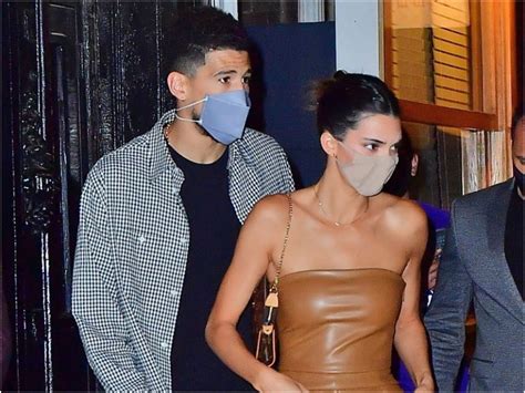 Devin armani booker (born october 30, 1996) is an american professional basketball player for the phoenix suns of the national basketball association (nba). Devin Booker Kendall / Kendall Jenner And Devin Booker Celebrate 1 Year Anniversary People Com ...