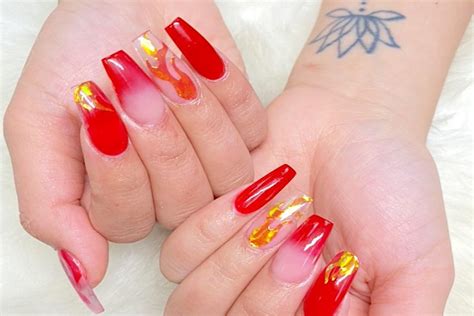 Find professional nail care services in austin, tx and book your next pamper treatment consisting of an organic pedicure and a gel manicure. Austin's top 4 nail salons to visit now