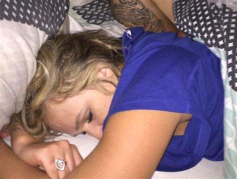 Two cheats and a cuckold. Boyfriend Gets Revenge On Cheating Girlfriend By Posting ...