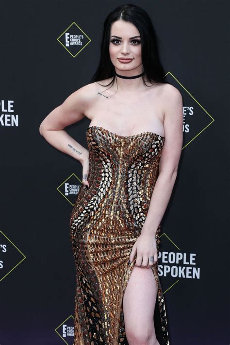 The 2019 people's choice awards was not short on style. Paige - 2019 People's Choice Awards • CelebMafia