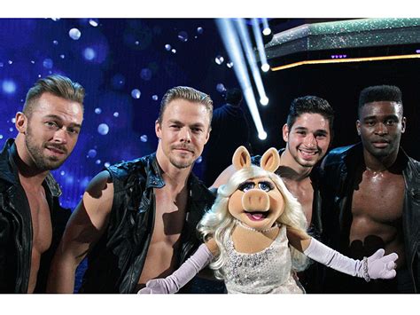 Always accept her advances and request to hang out, and when the option presents itself, always choose the intimate option. Dancing with the Stars: Miss Piggy Poses with Derek Hough ...